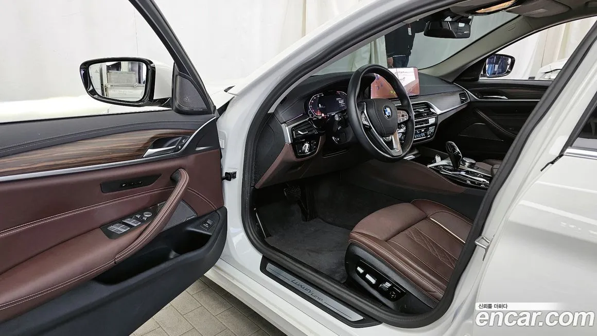 BMW 5-Series 2023 из KR, фото 10