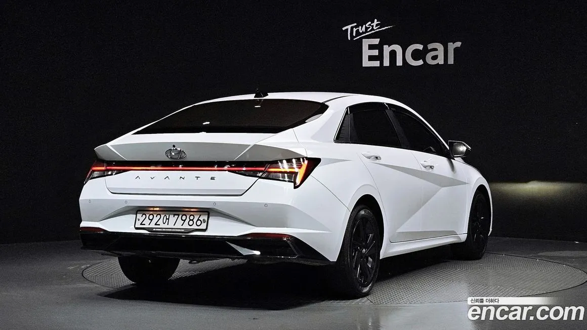 Hyundai AVANTE — фото 2