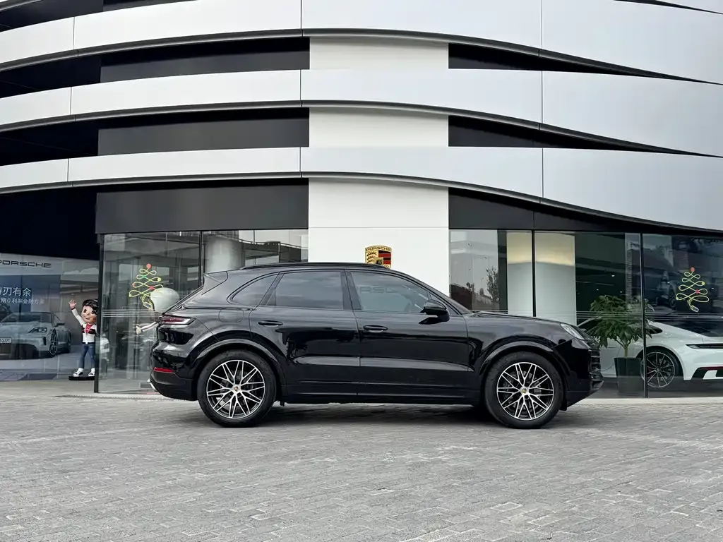 Porsche Cayenne 2024 из CN, фото 4