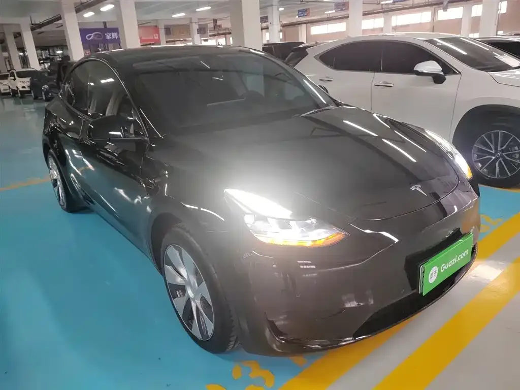 Tesla Model Y — фото 4