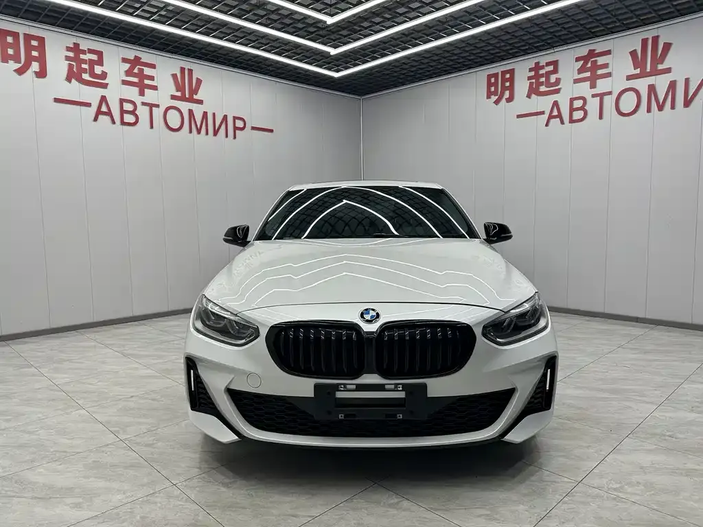 BMW 1 Series 2022 из CN, фото 3