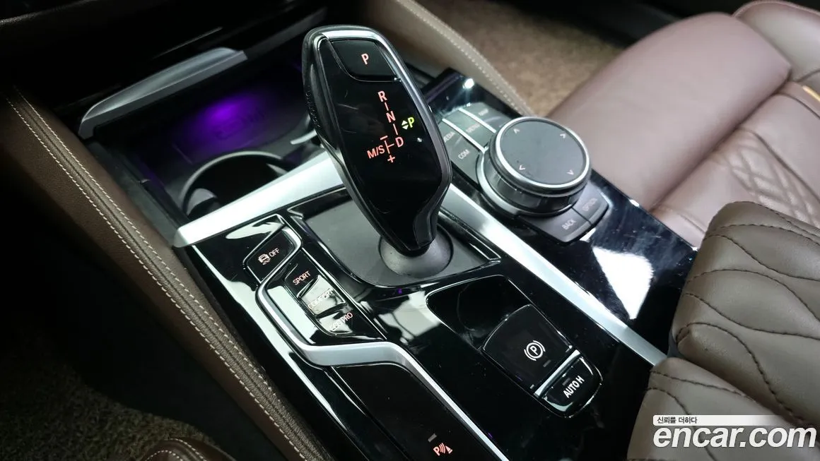 BMW 5-Series 2023 из KR, фото 9