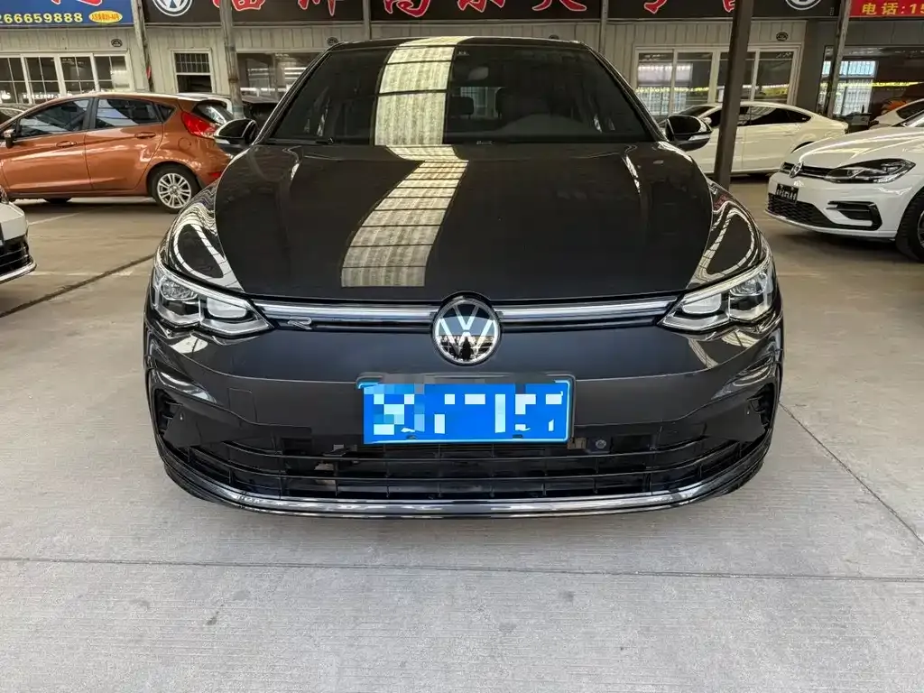 Volkswagen Golf 2021 из CN, фото 2