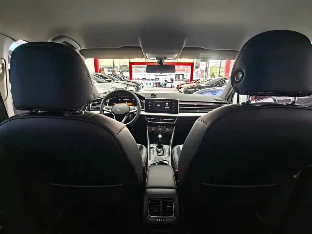 Volkswagen Tiguan L 2022 из CN, фото 9