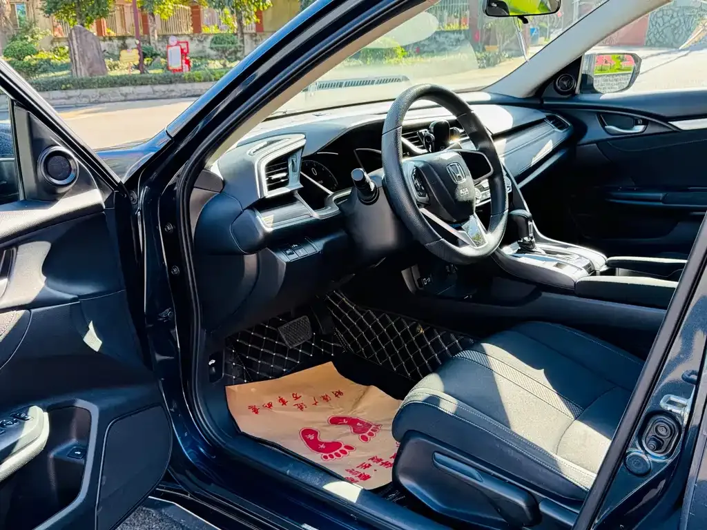 Honda Civic — фото 4