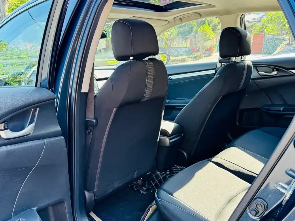Honda Civic — фото 5