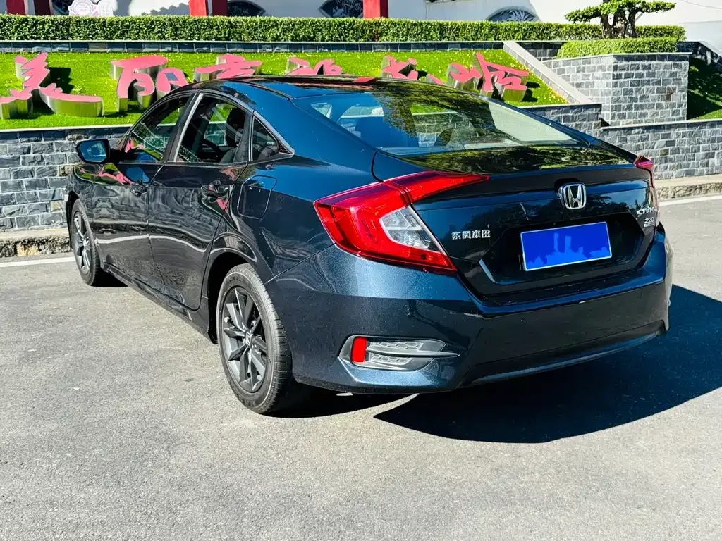 Honda Civic — фото 9