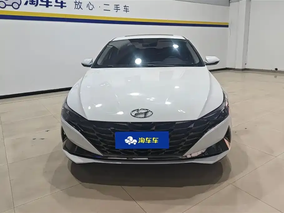 Hyundai Elantra 2023 из CN, фото 2