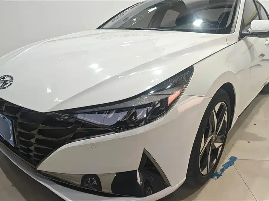 Hyundai Elantra 2023 из CN, фото 5