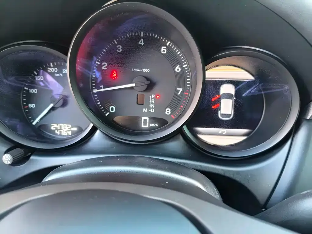 Porsche Macan 2023 из CN, фото 7