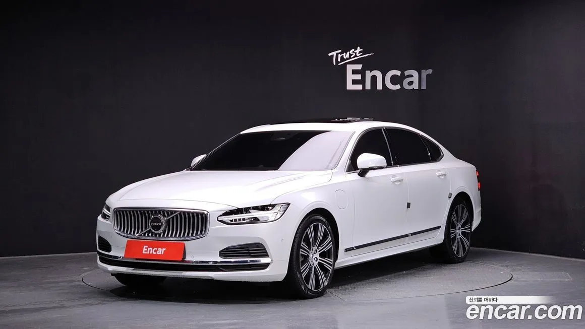 Volvo S90 — фото 1