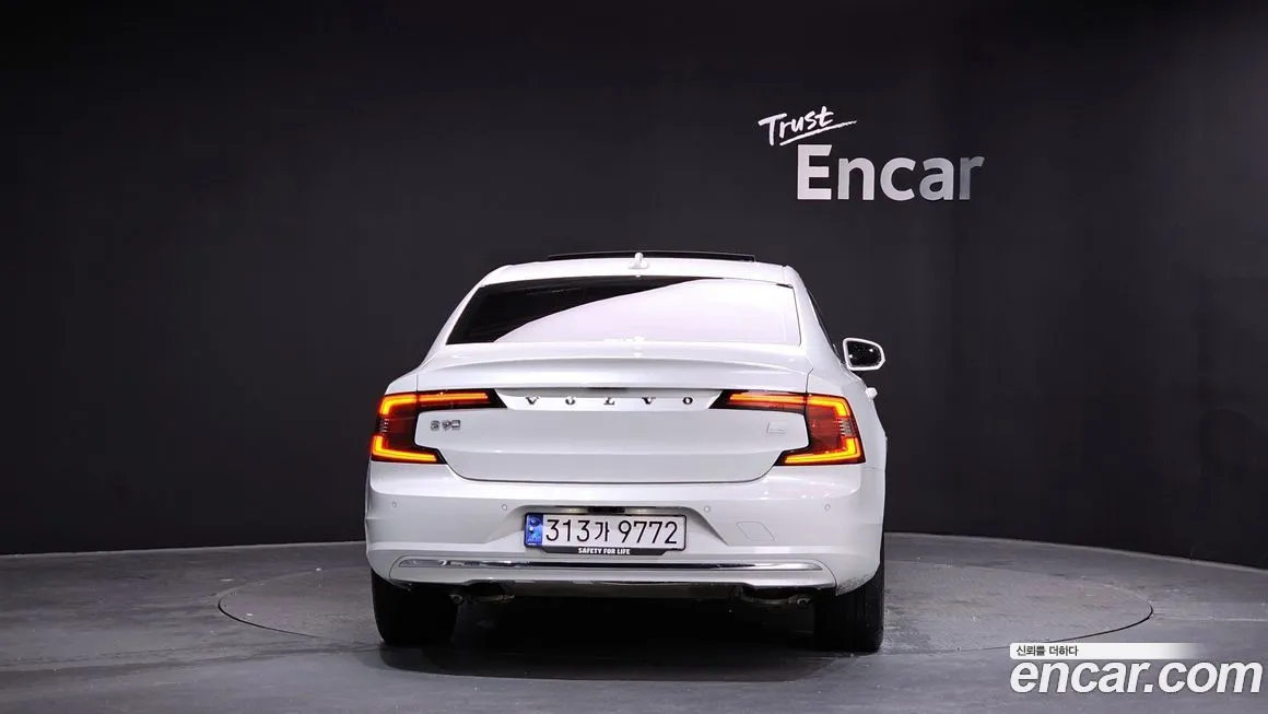Volvo S90 — фото 4