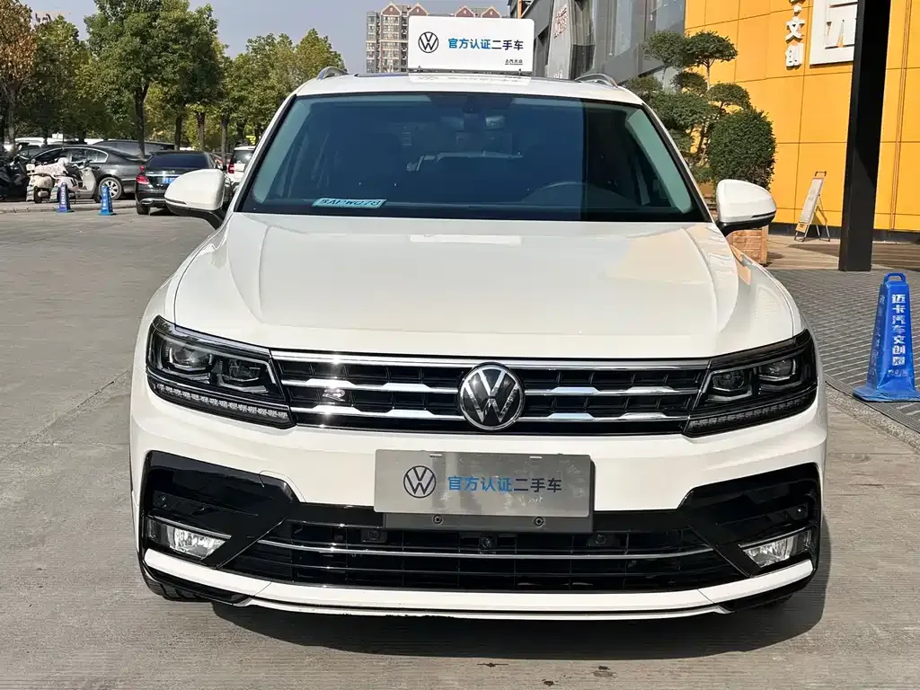 Volkswagen Tiguan L 2021 из CN, фото 2