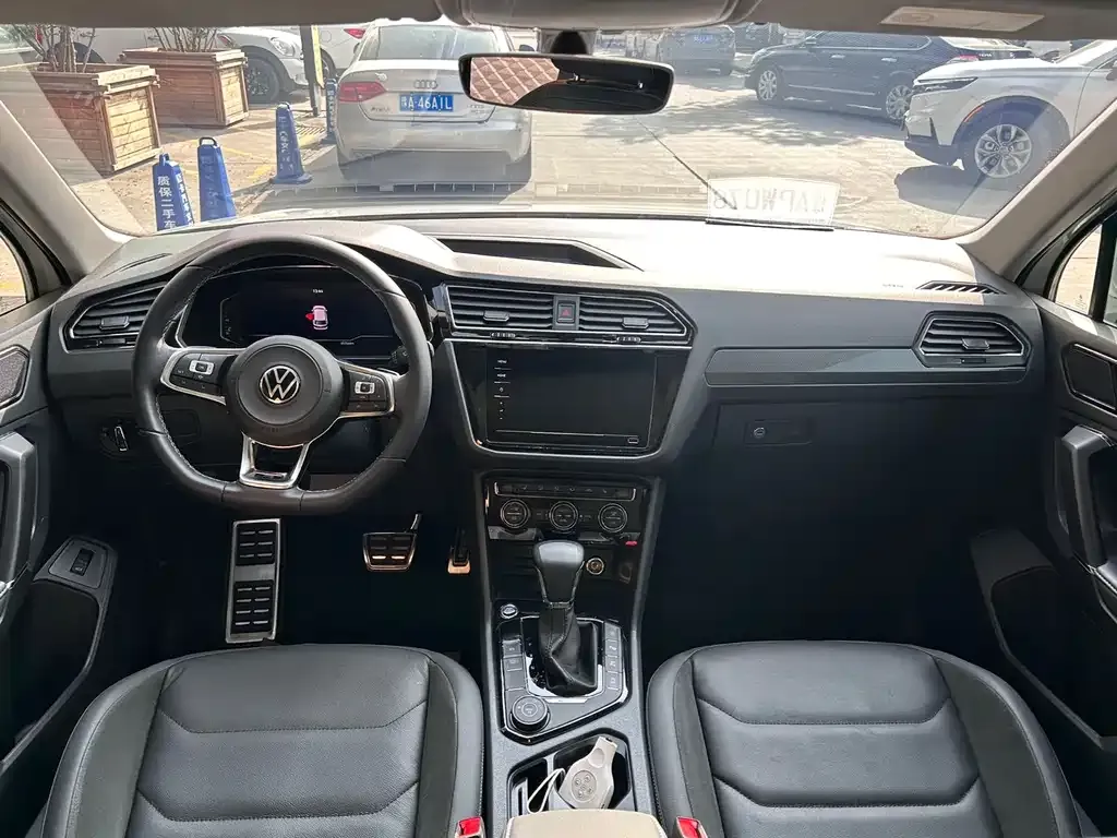 Volkswagen Tiguan L 2021 из CN, фото 9