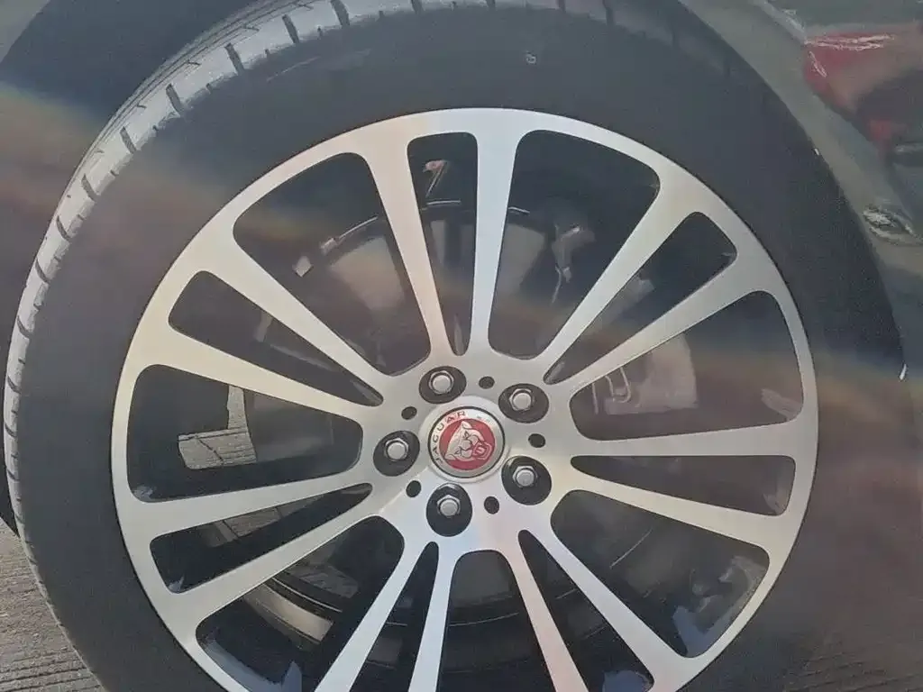 Jaguar XFL 2024 из CN, фото 7