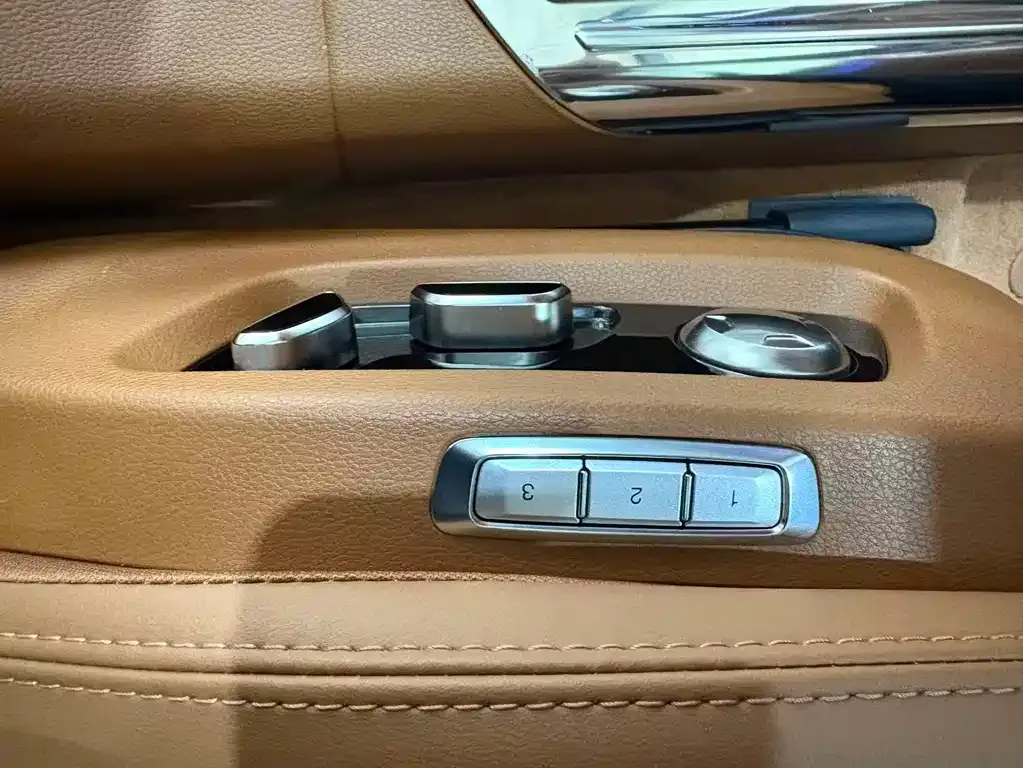 Hongqi H9 2022 из CN, фото 10