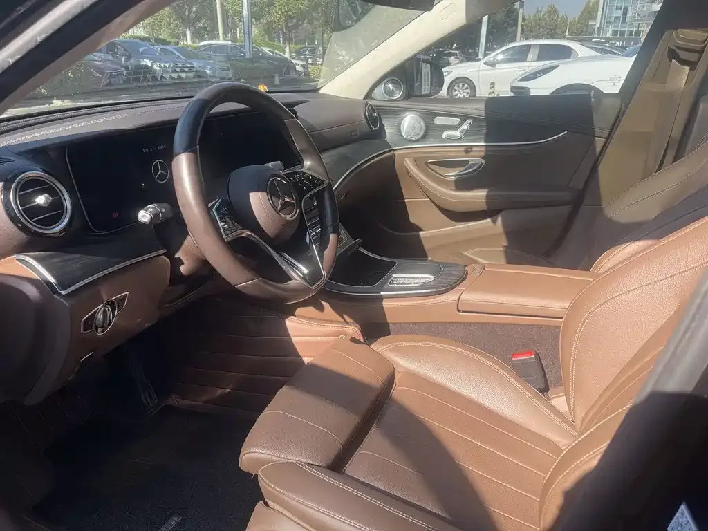 Mercedes-Benz E-Class 2022 из CN, фото 7