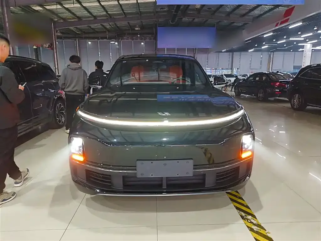 Li Auto L8 2023 из CN, фото 3