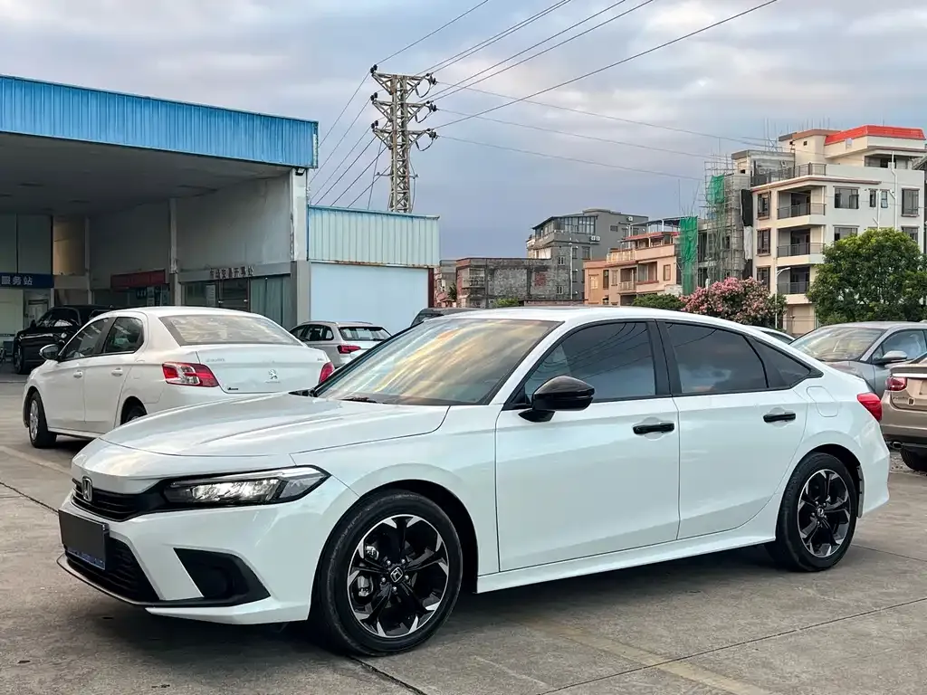 Honda Civic 2024 из CN, фото 1