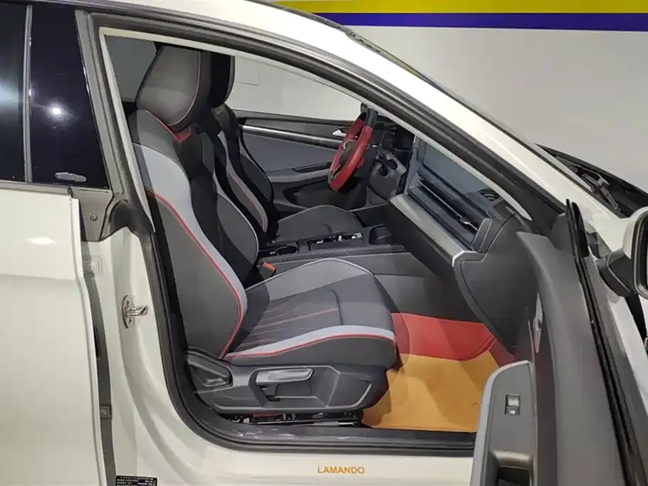 Volkswagen Lamando 2024 из CN, фото 8