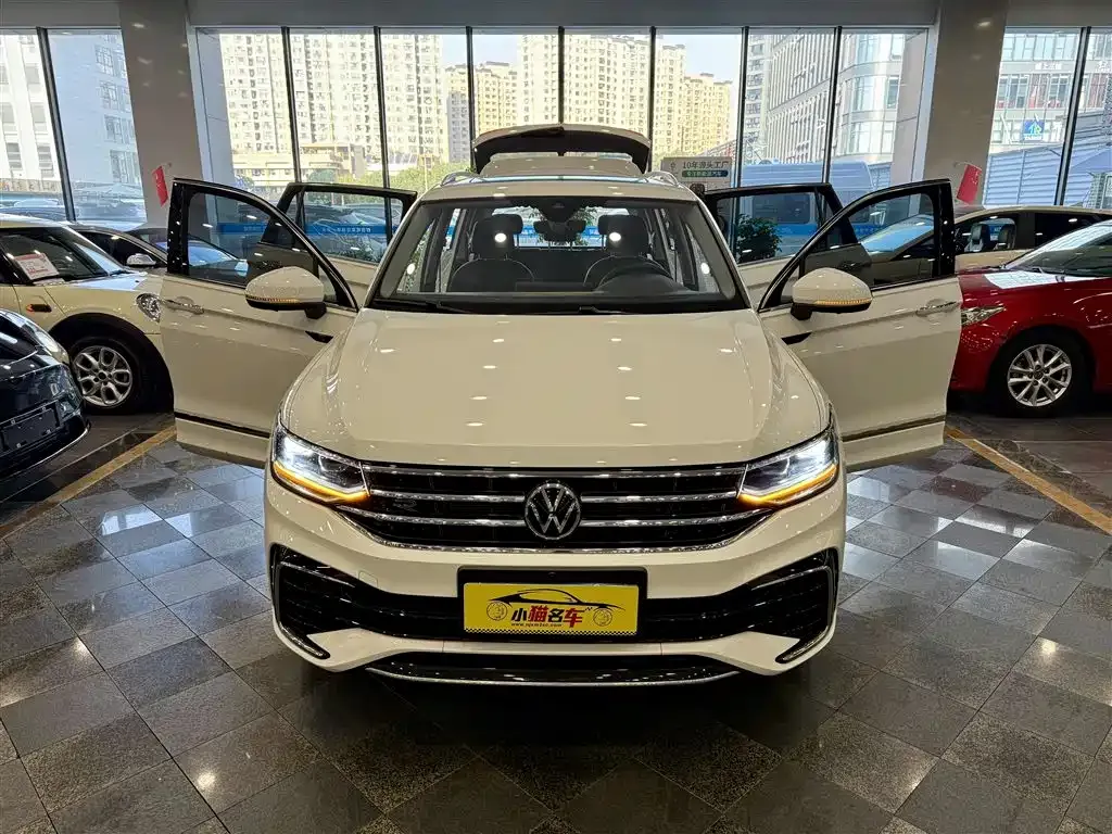 Volkswagen Tiguan L 2022 из CN, фото 10