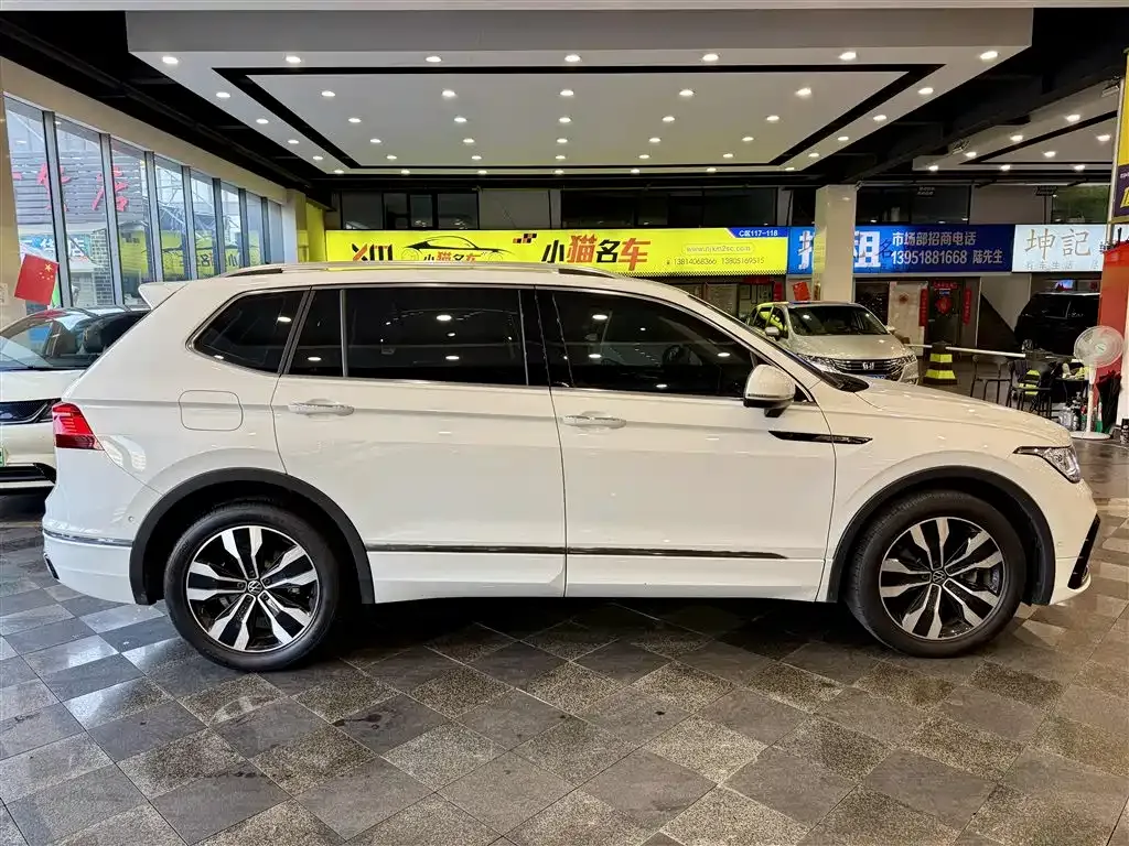 Volkswagen Tiguan L 2022 из CN, фото 9