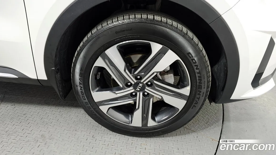 Kia Sorento — фото 5