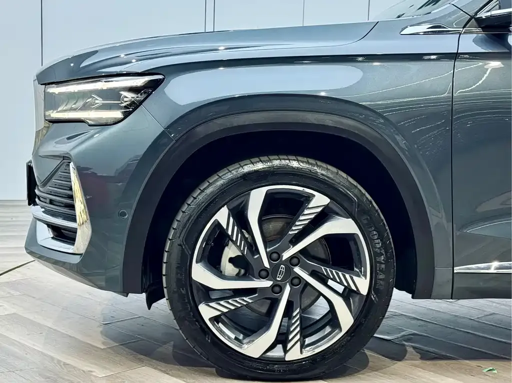 Geely Xingyue L — фото 4