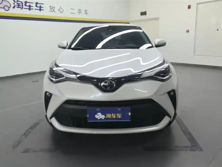 Toyota C-HR 2023 из CN, фото 2
