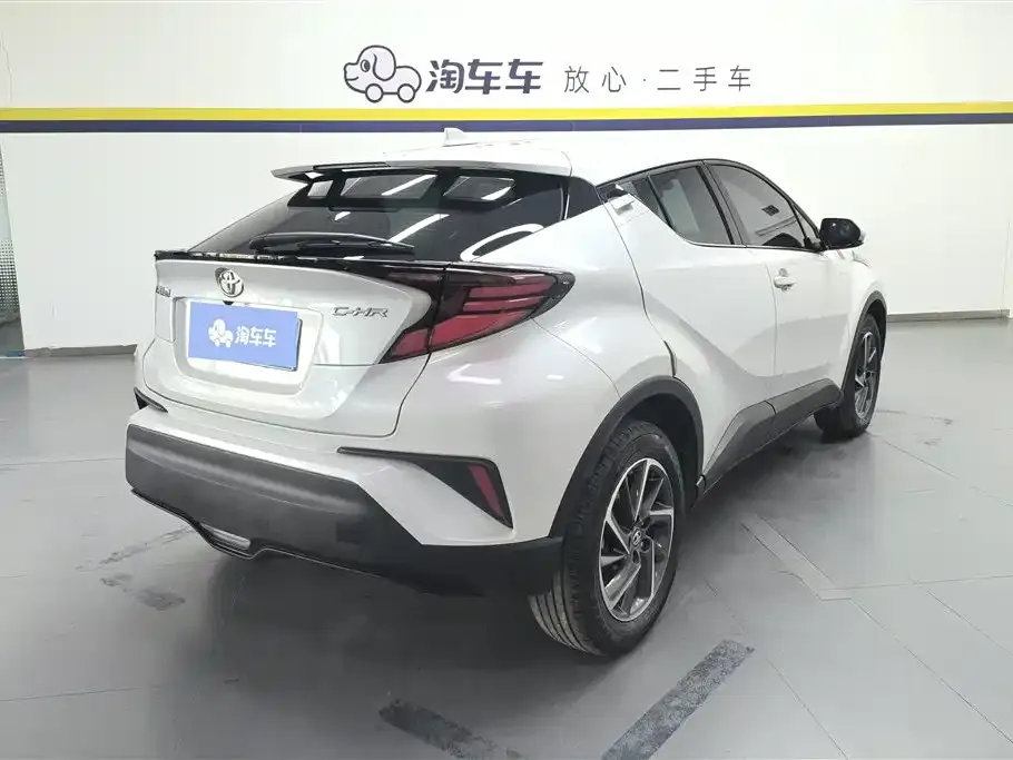 Toyota C-HR 2023 из CN, фото 3