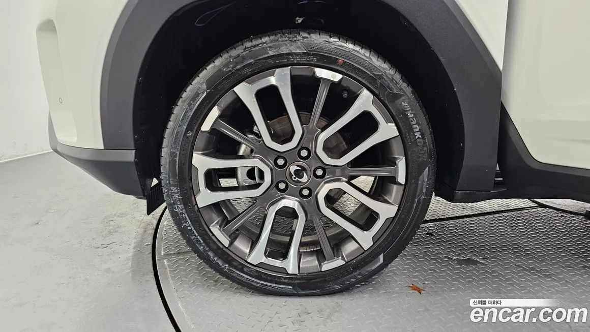 KG Mobility (Ssangyong) Torres 2024 из KR, фото 5