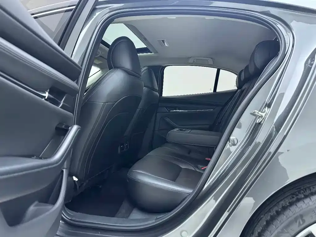 Mazda 3 Axela 2021 из CN, фото 7