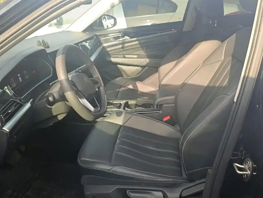 Volkswagen Passat 2024 из CN, фото 9