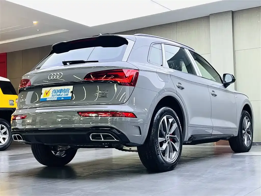 Audi Q5L — фото 4