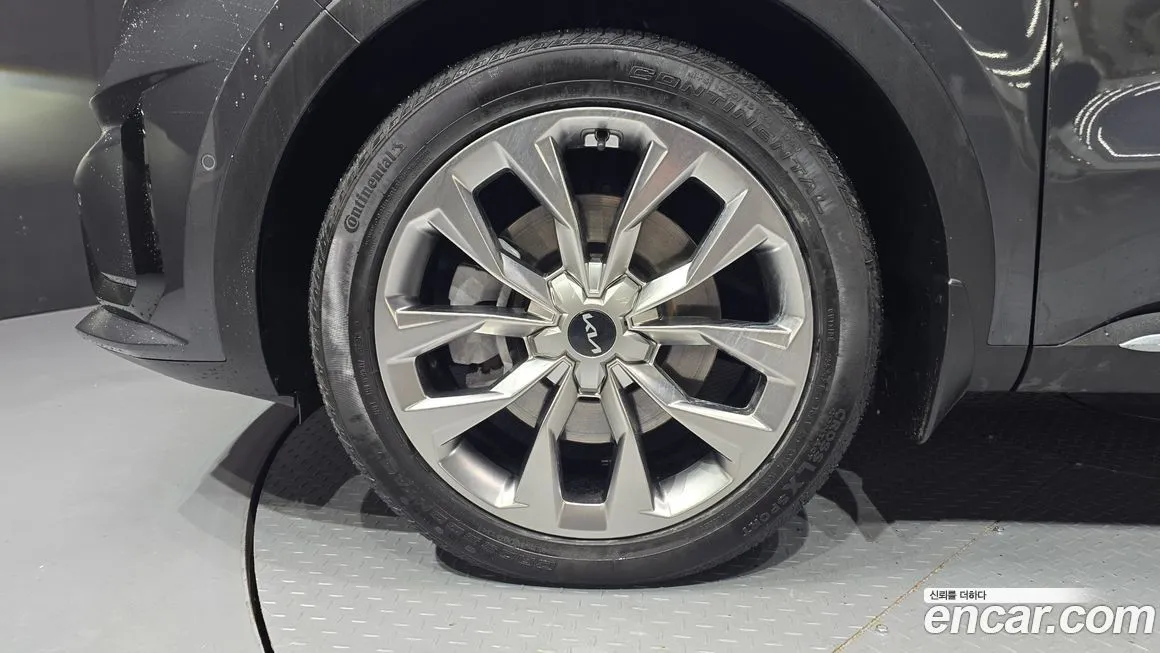 Kia Sorento — фото 5