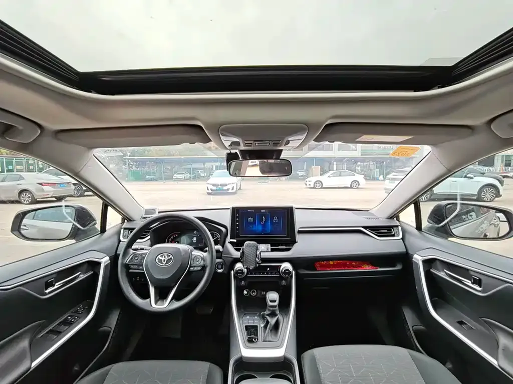 Toyota RAV4 2021 из CN, фото 7