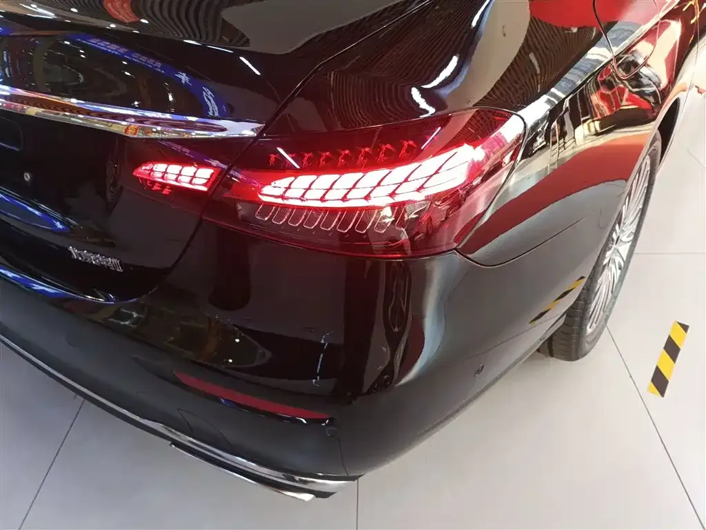 Mercedes-Benz E-Class 2023 из CN, фото 8