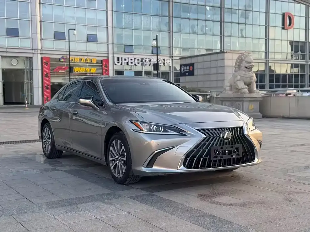 Lexus ES — фото 3