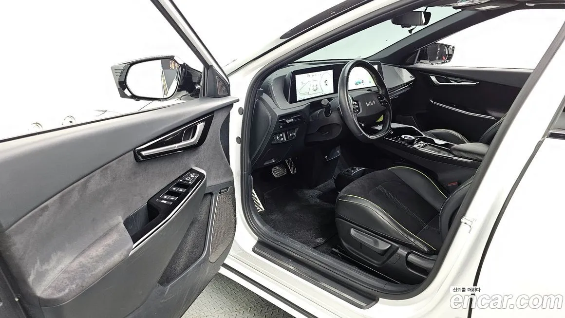 Kia EV6 2023 из KR, фото 10