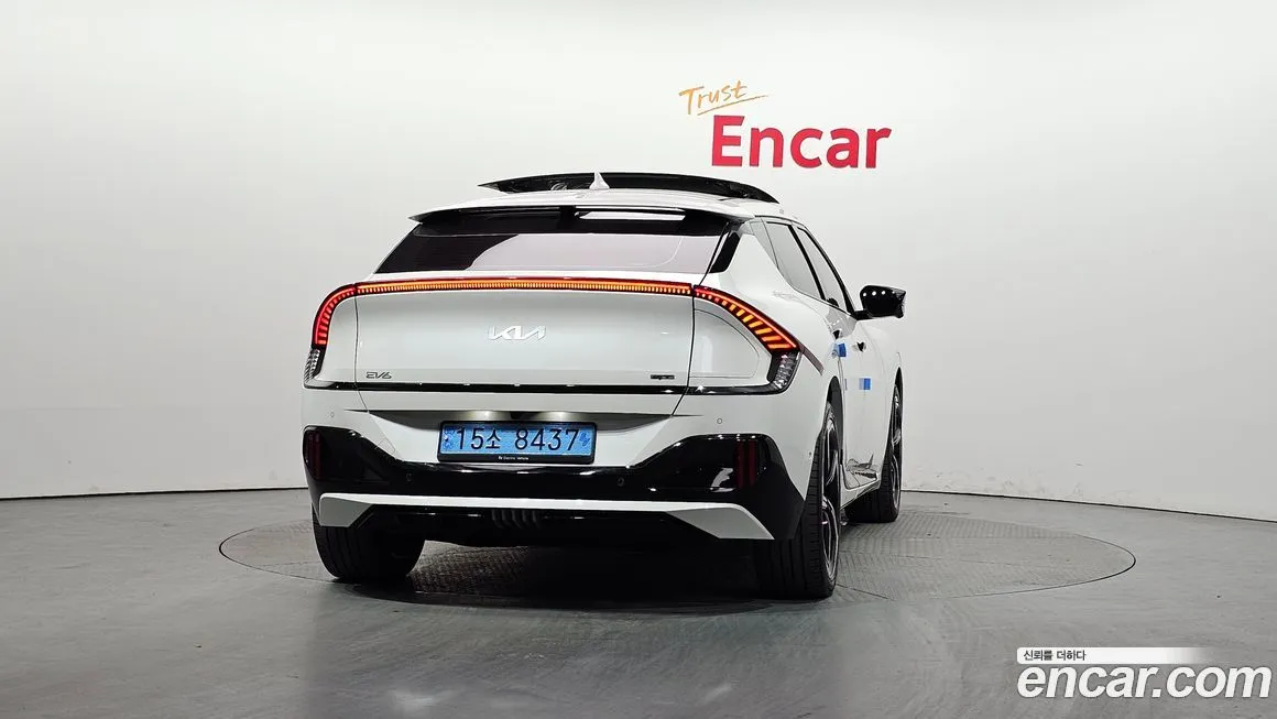 Kia EV6 2023 из KR, фото 4