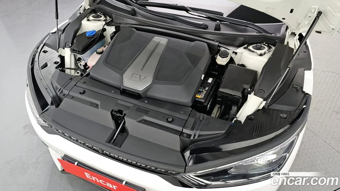 Kia EV6 2023 из KR, фото 6