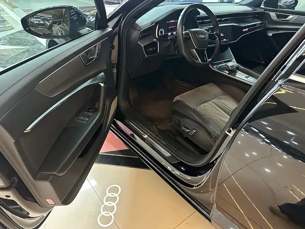 Audi A6L 2023 из CN, фото 7