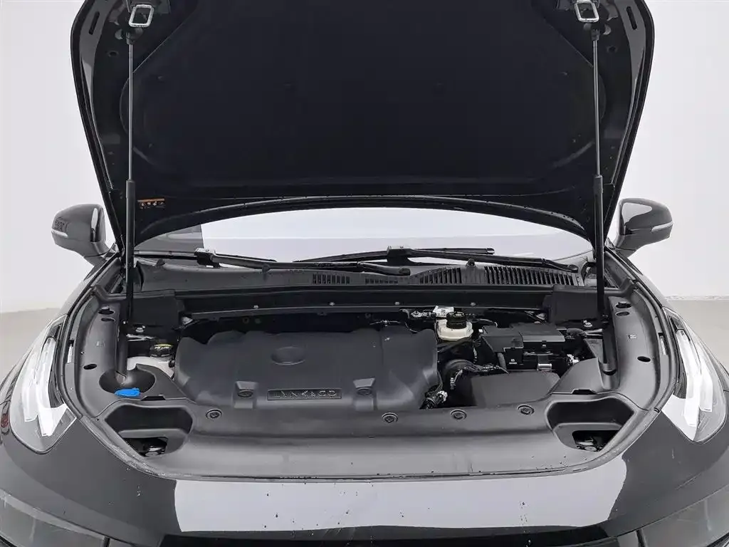 Lynk & Co 02 Hatchback 2022 из CN, фото 6