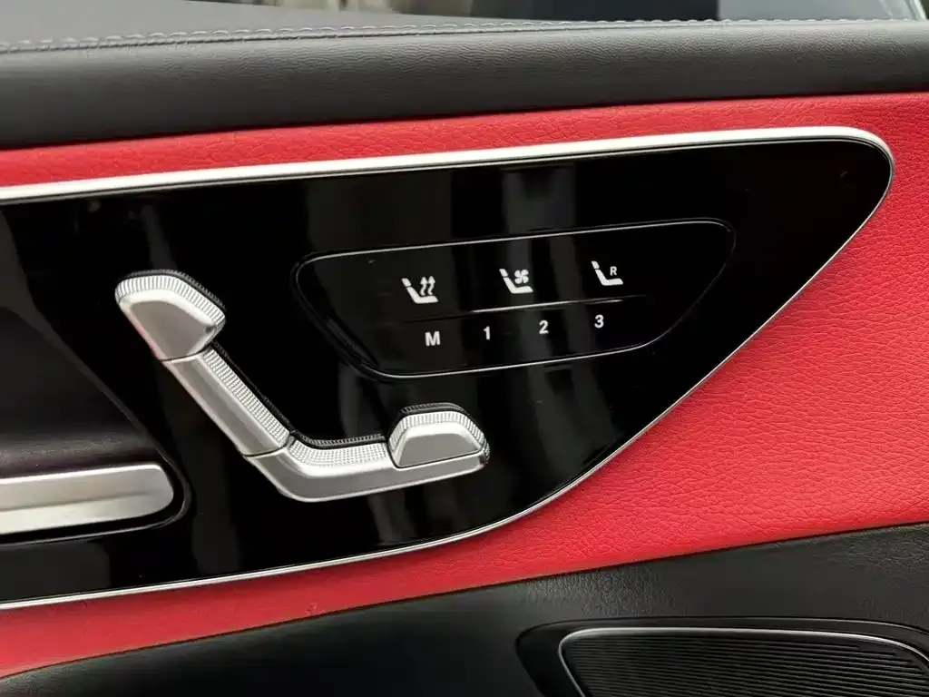 Mercedes-Benz GLC 2024 из CN, фото 4