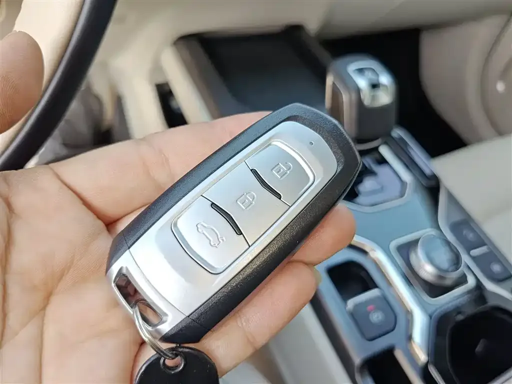 Geely Icon — фото 9
