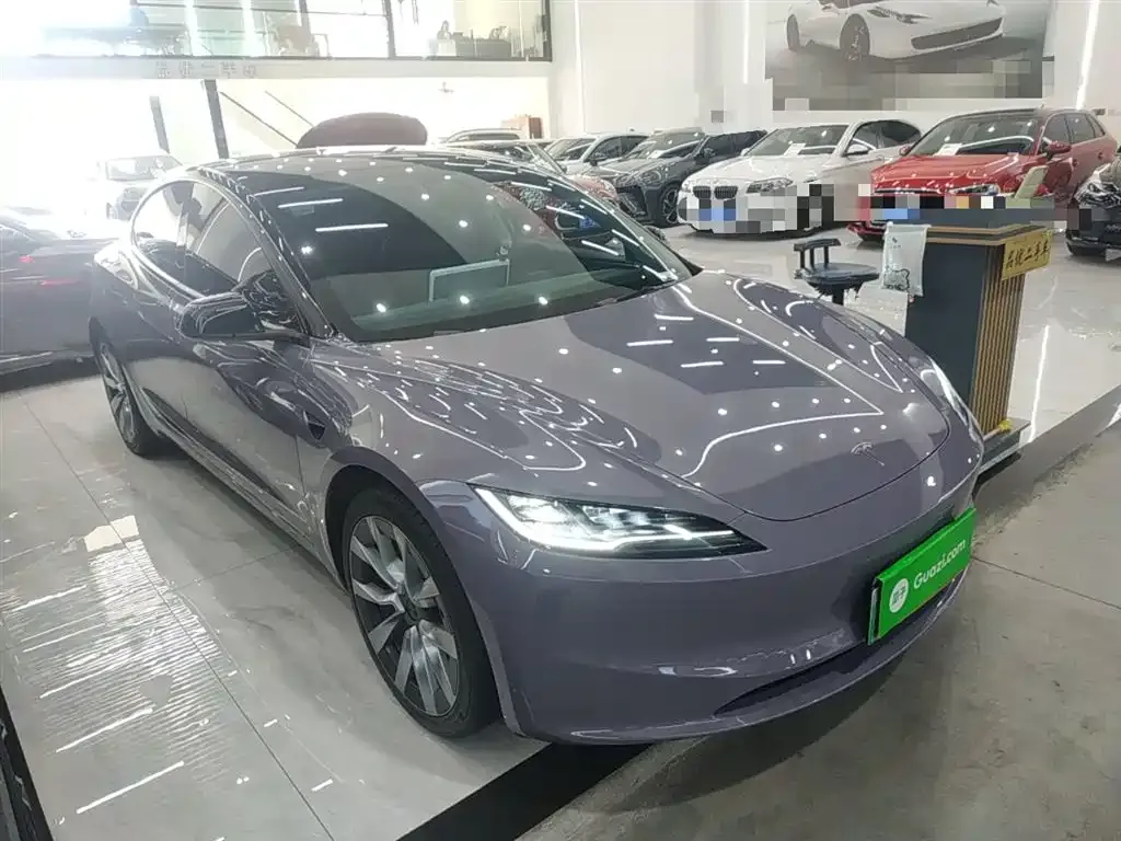 Tesla Model 3 — фото 4
