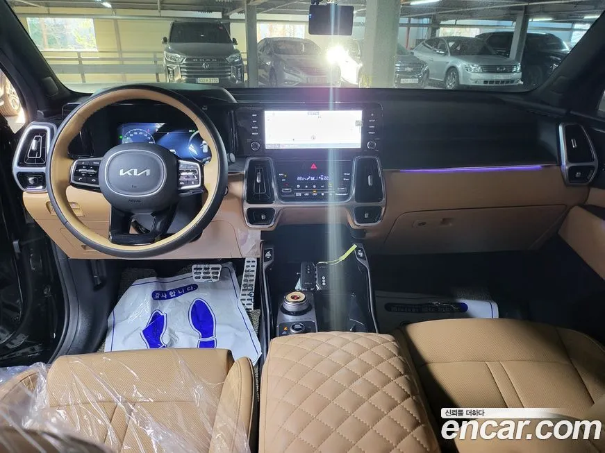 Kia Sorento — фото 7