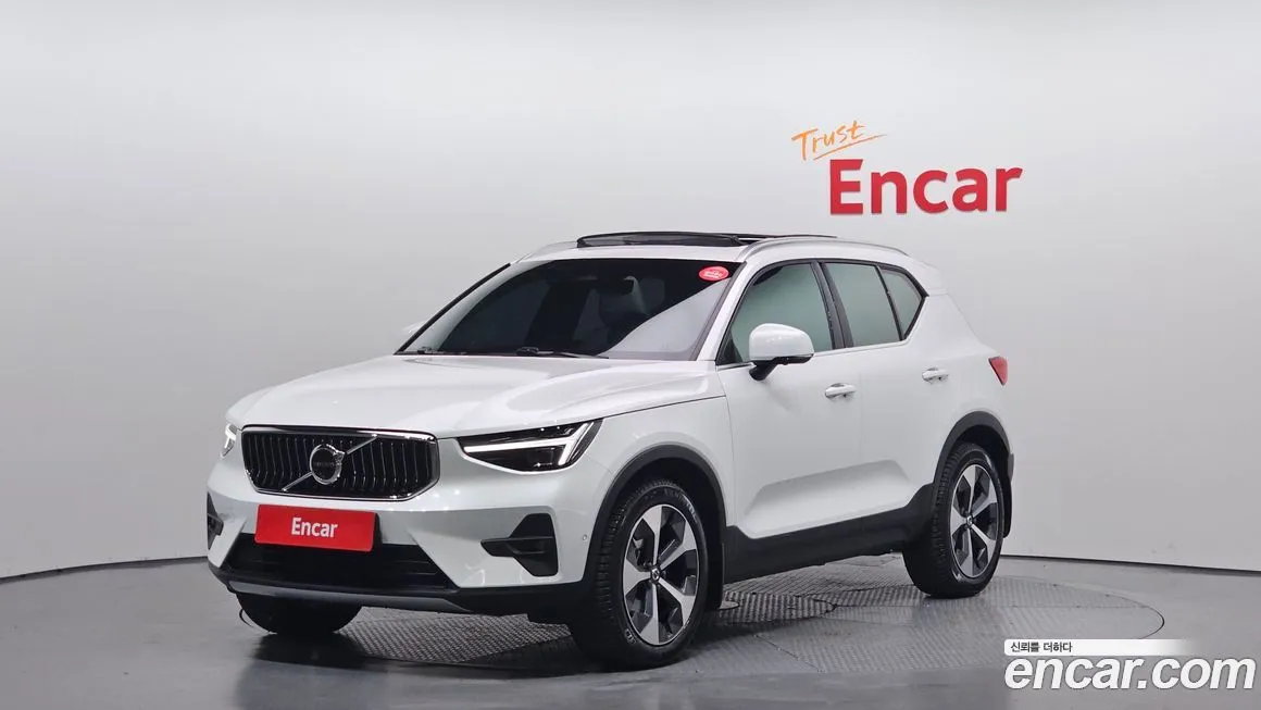 Volvo XC40 2025 из KR, фото 1