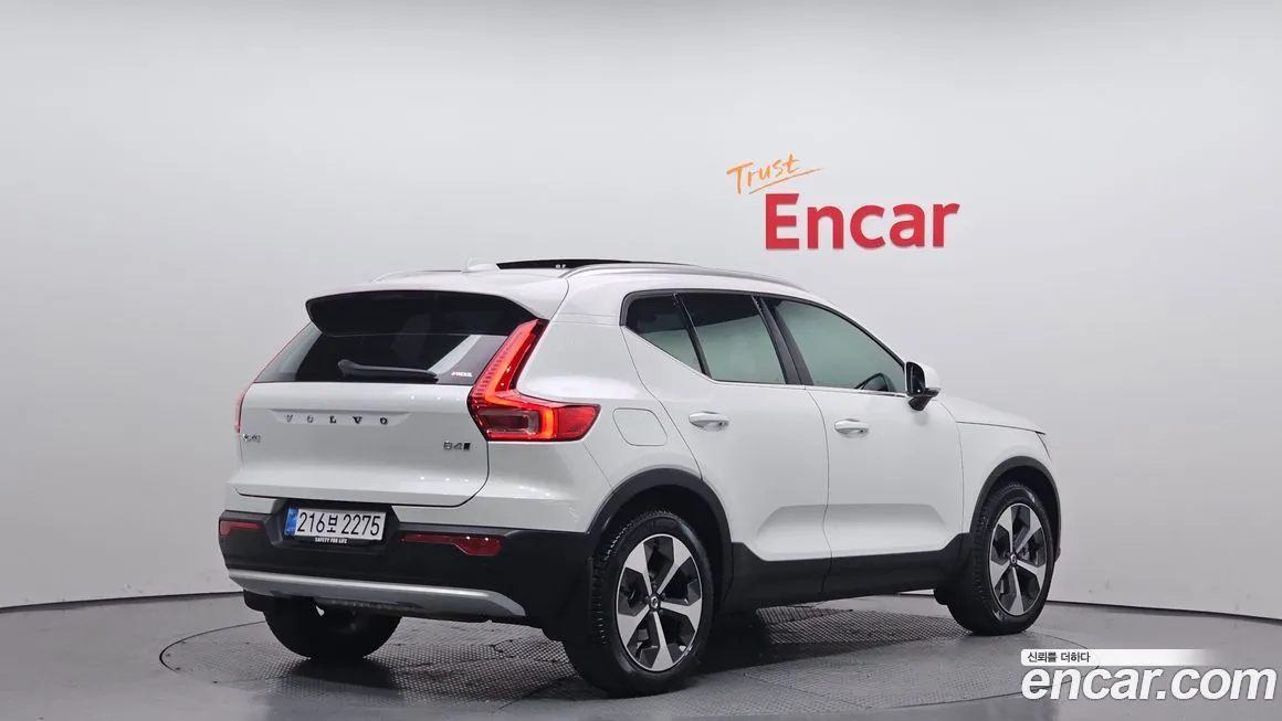 Volvo XC40 2025 из KR, фото 2