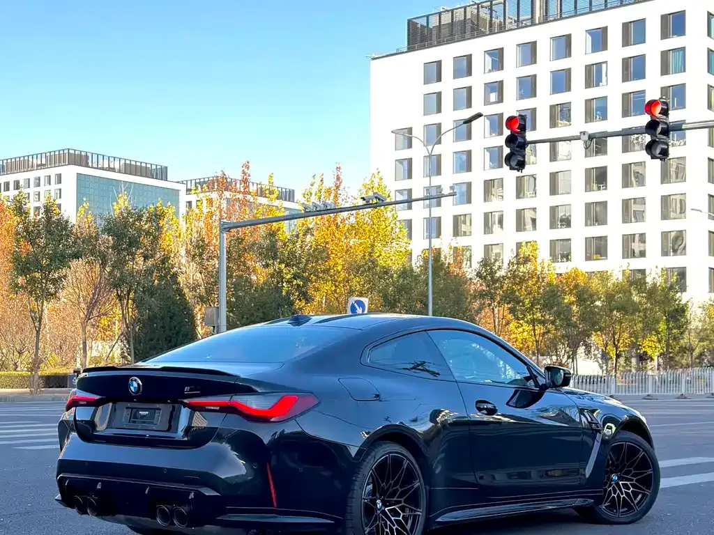 BMW M4 2024 из CN, фото 3